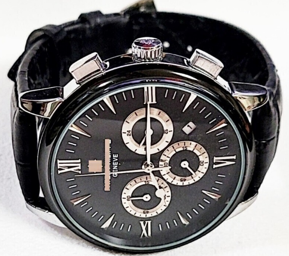 블랙 다이얼, 스톱워치, 24시 표시, 다기능 시계