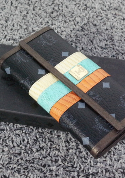 빵티지/MCM 멀티컬러 3단장지갑/박스채새상품