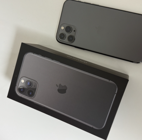아이폰 11pro 256GB + 이어폰