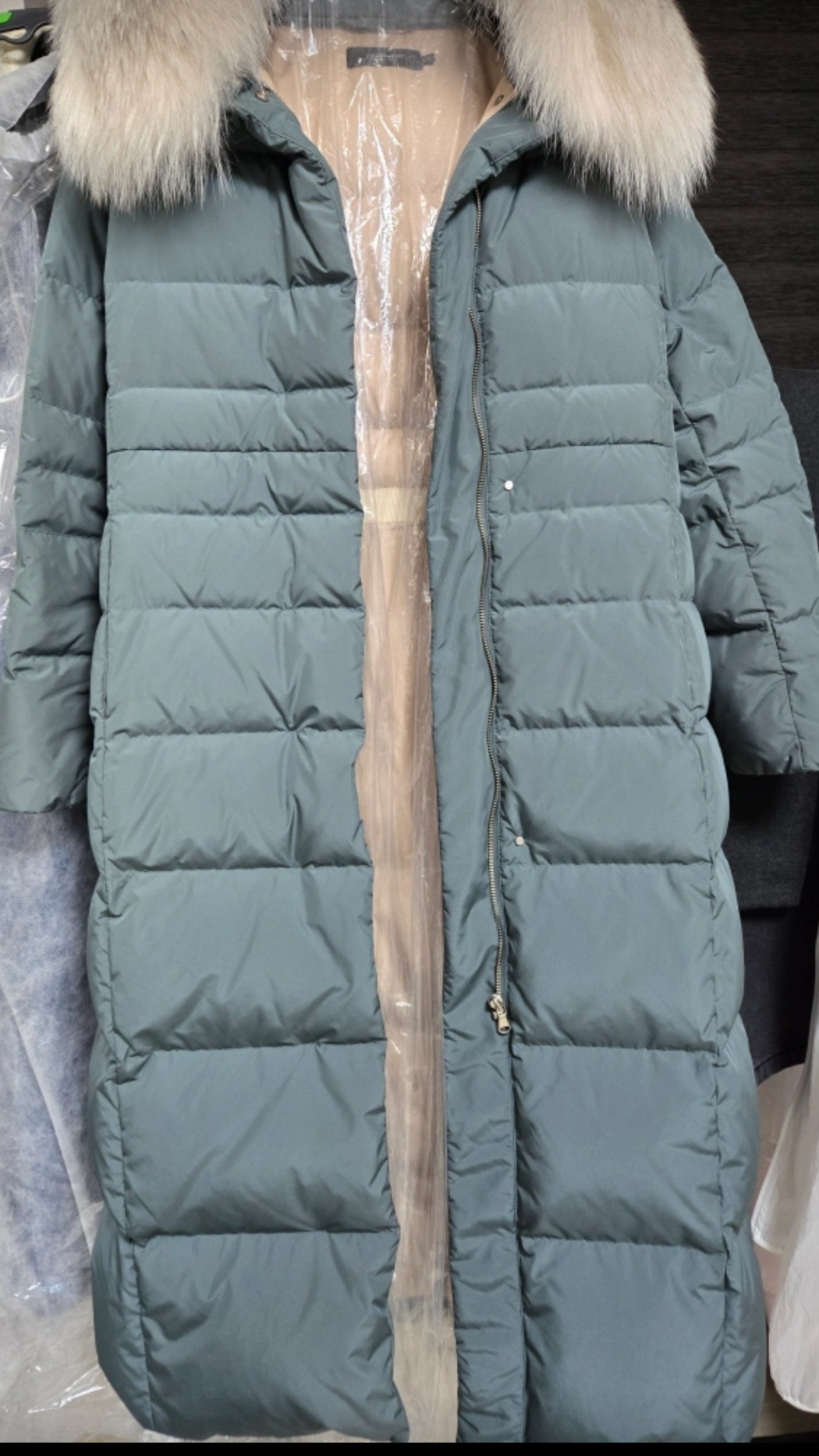 질스튜어트 여성패딩