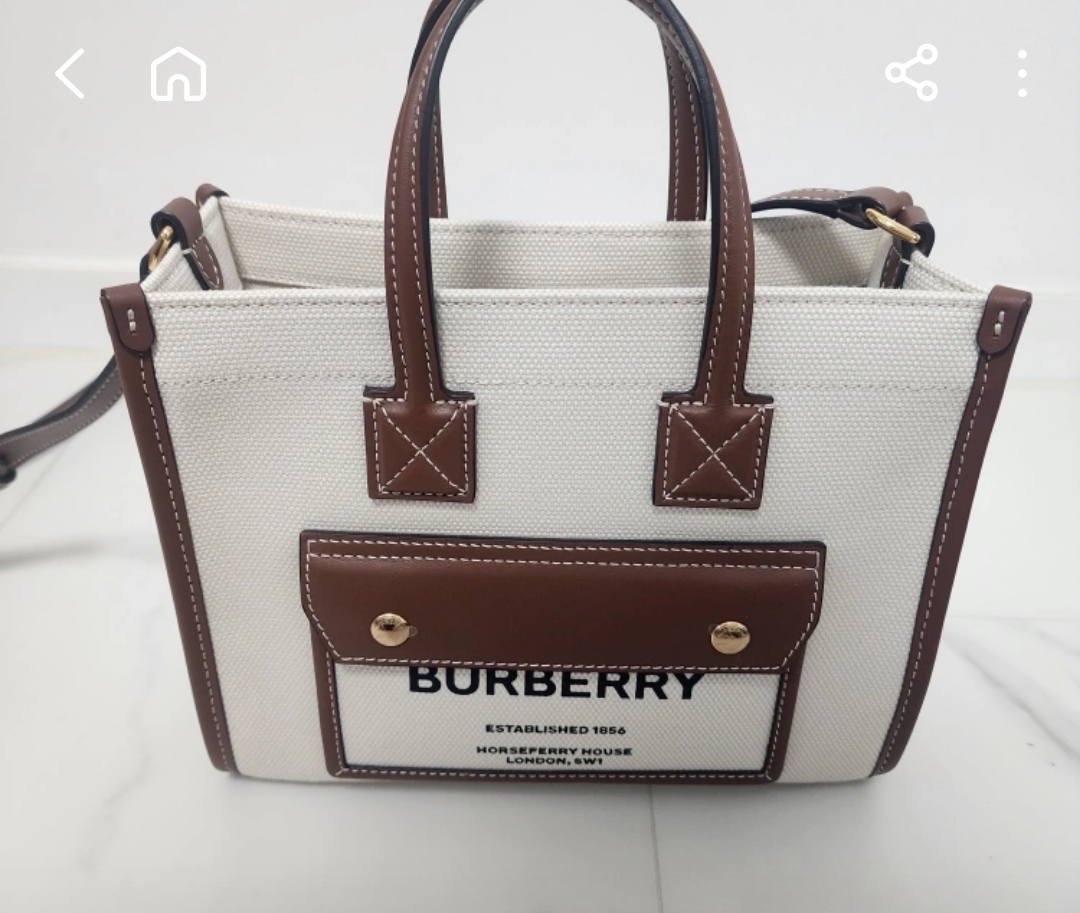 버버리 미니 프레야 토트