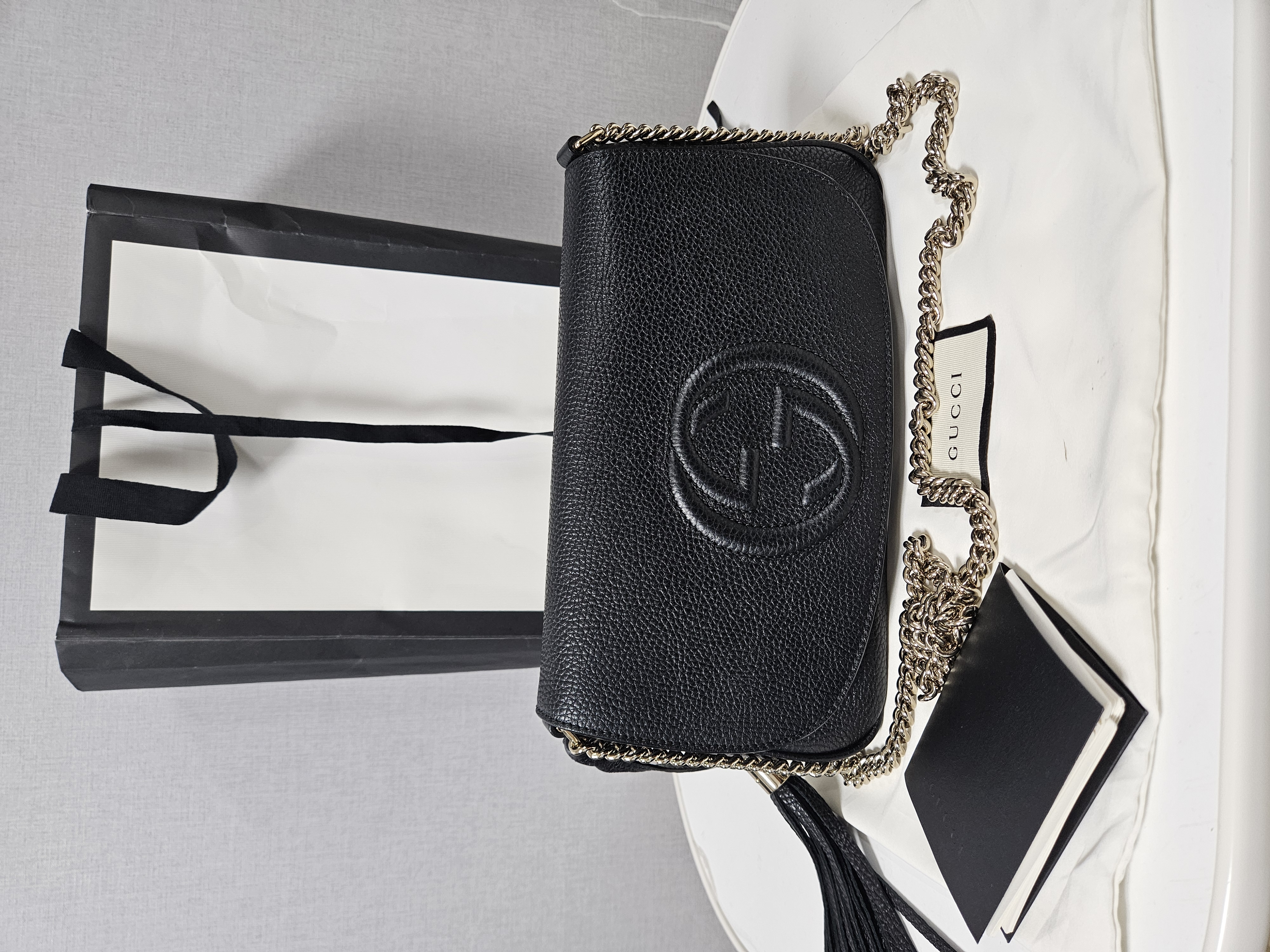 구찌소호테슬체인크로스백