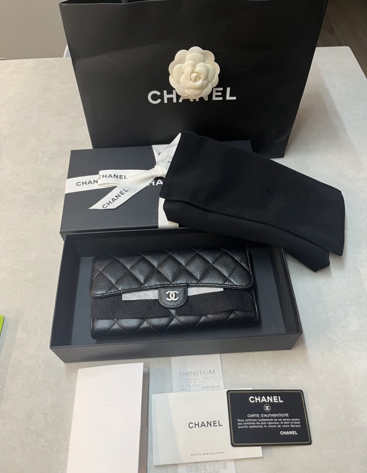 샤넬캐비어장지갑(금장)