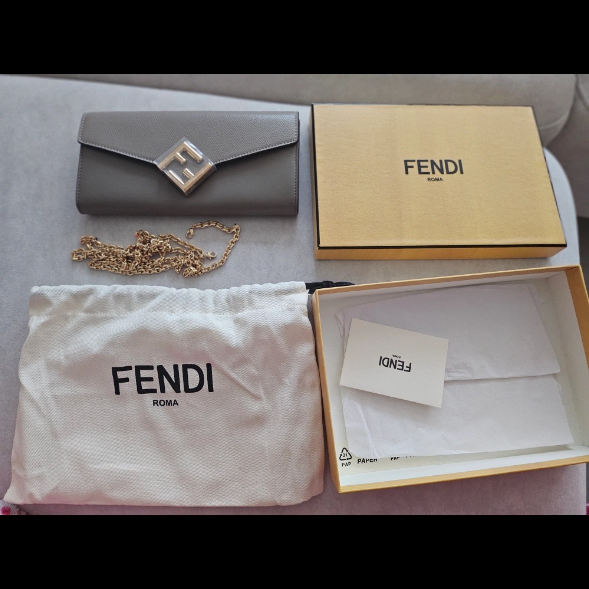 펜디 FF 다이아몬드 체인 장지갑