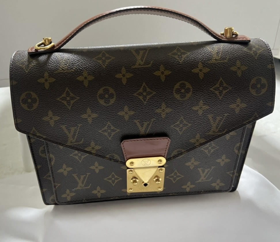 루이비통 로고 몽소 에삐