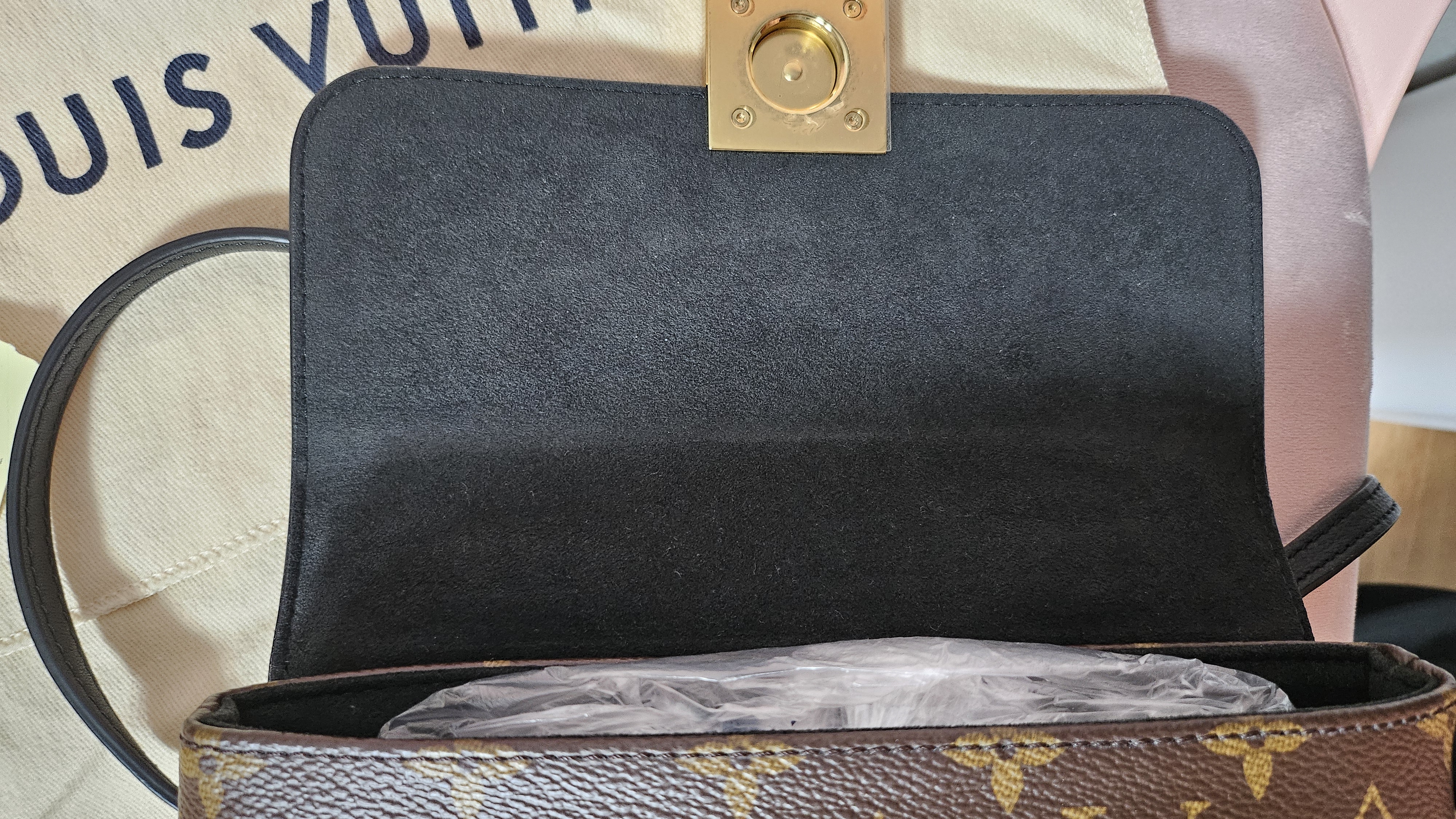 루이비통 럭키BB