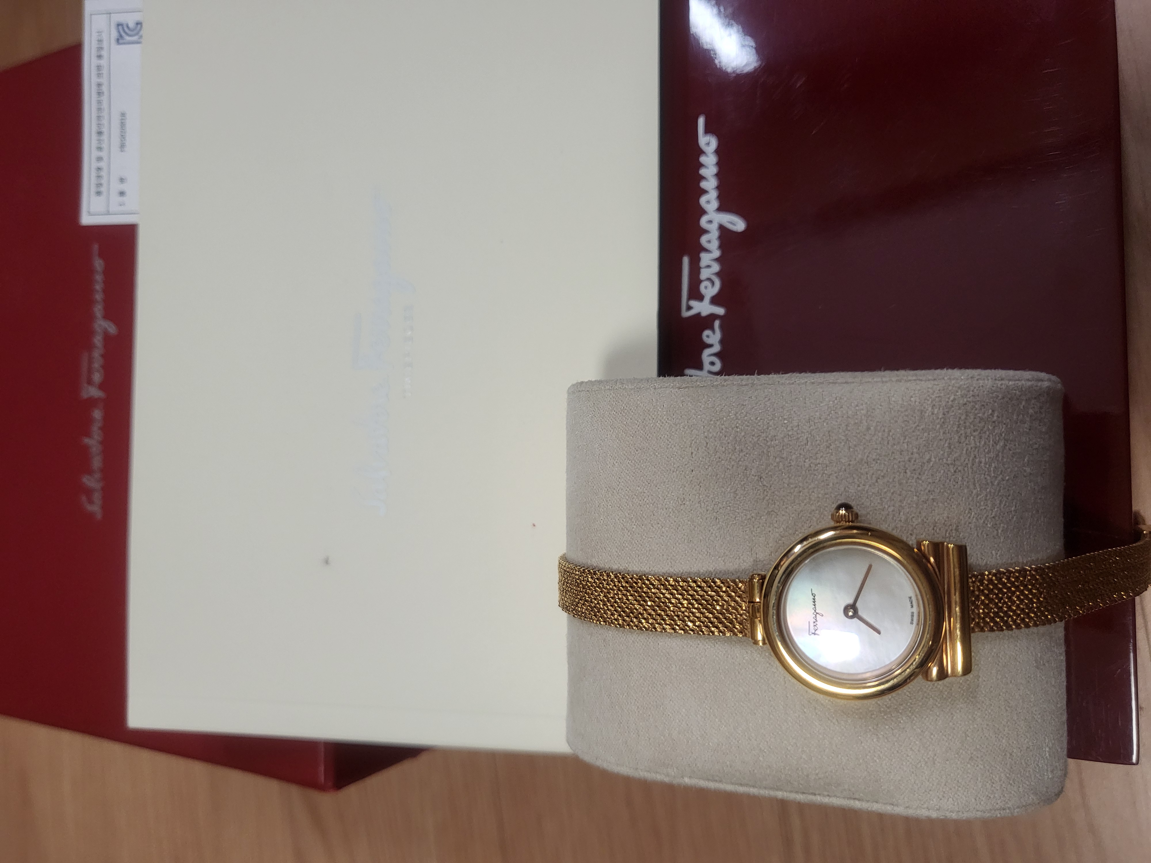 살바토레  페레가모 여성시계