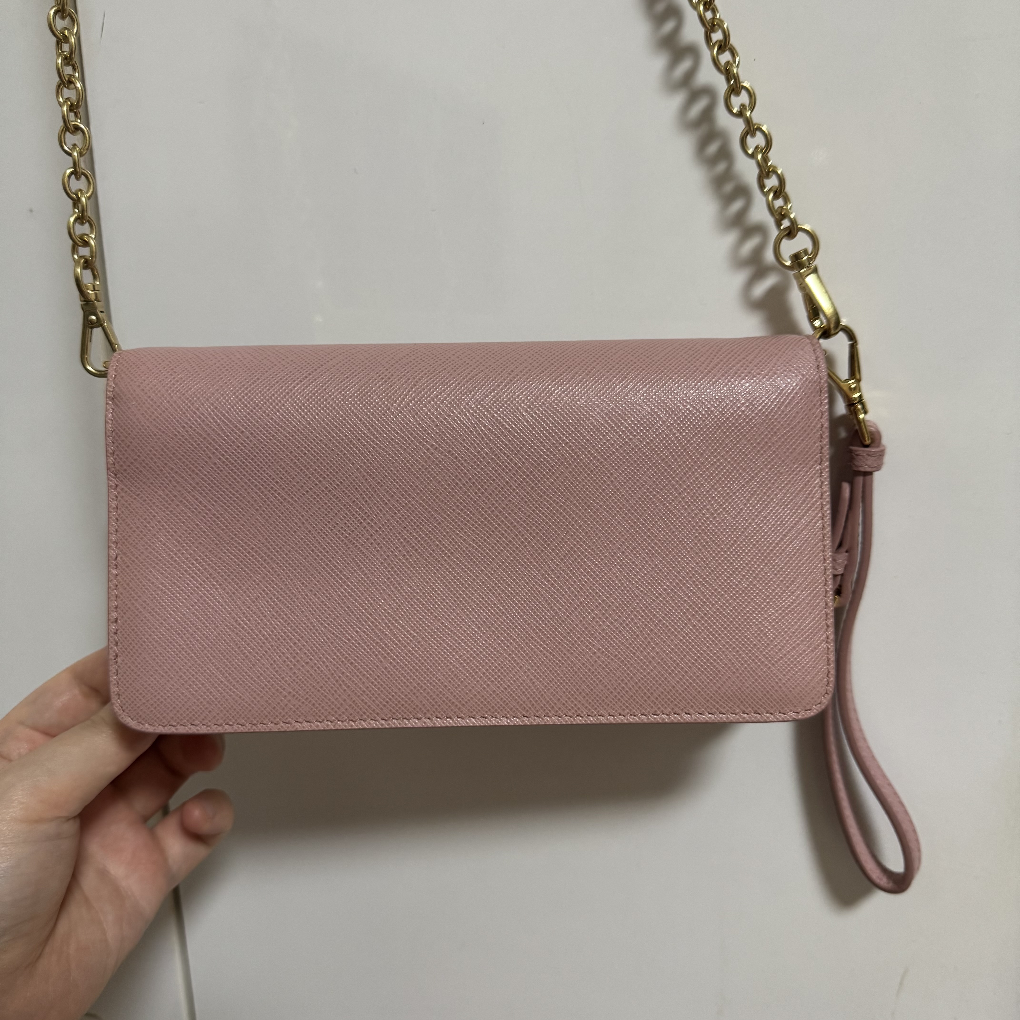 프라다 핑크 체인백