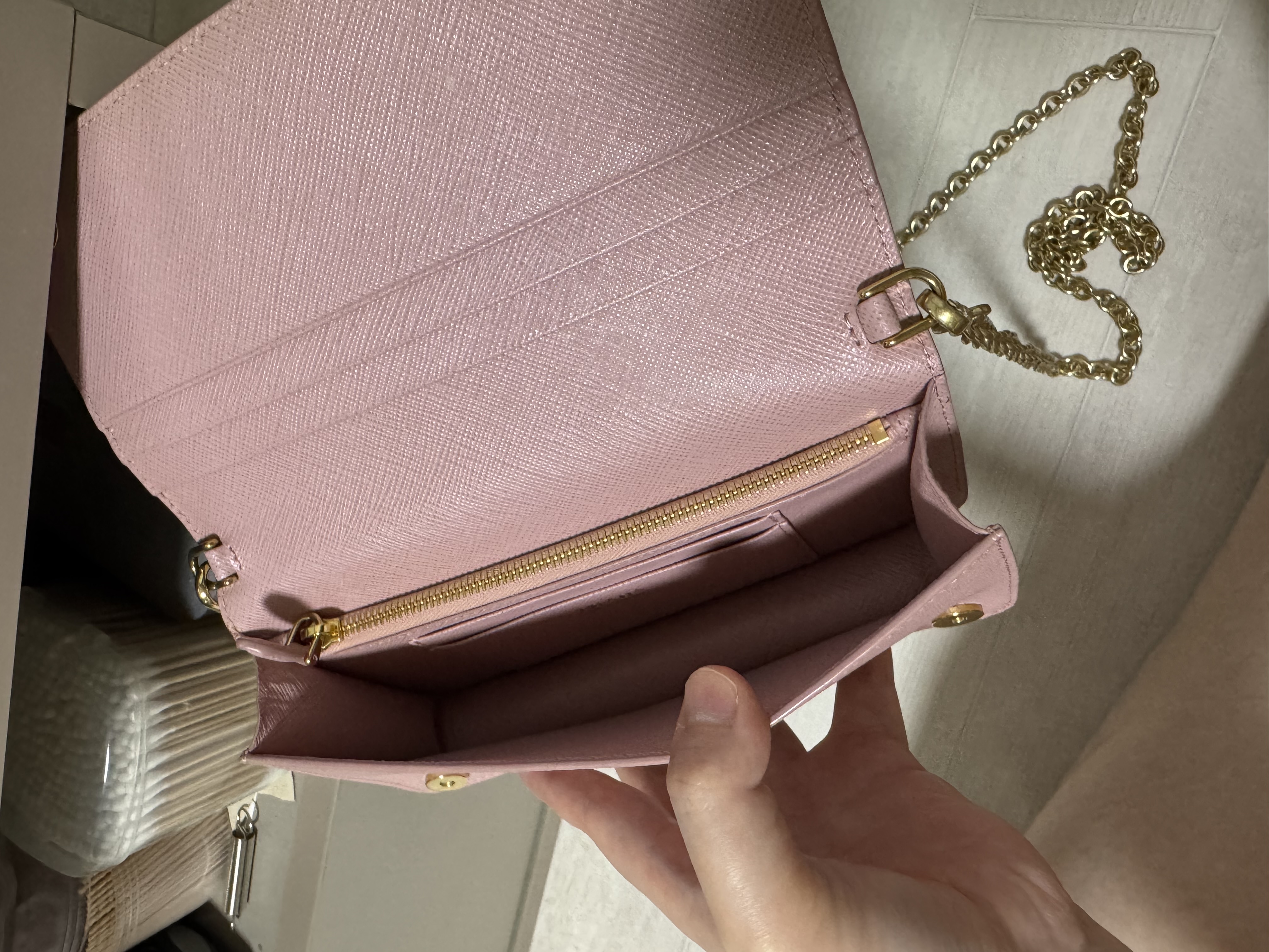 프라다 핑크 체인백