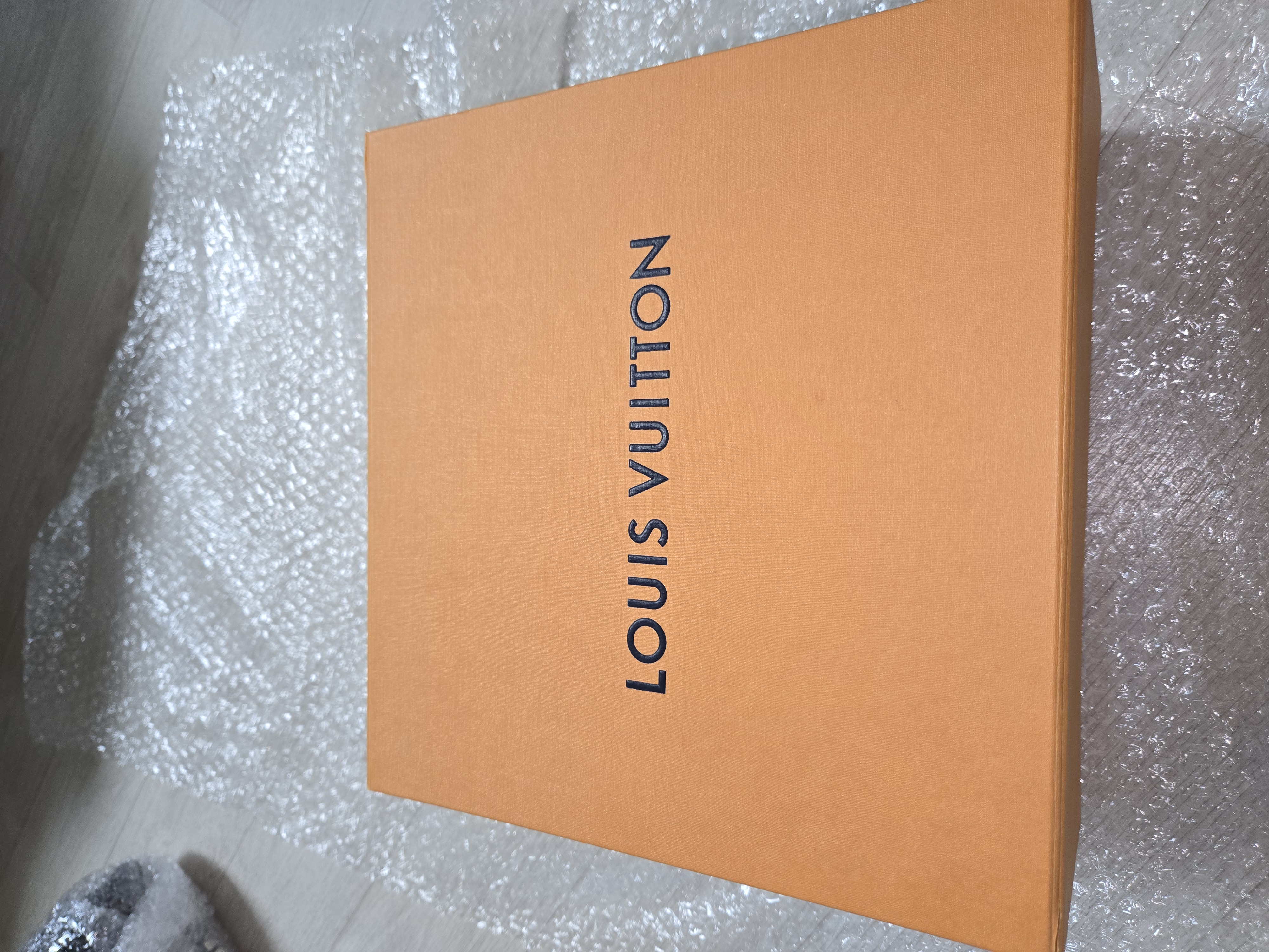 루이비통 쁘띠삭플라 M69846