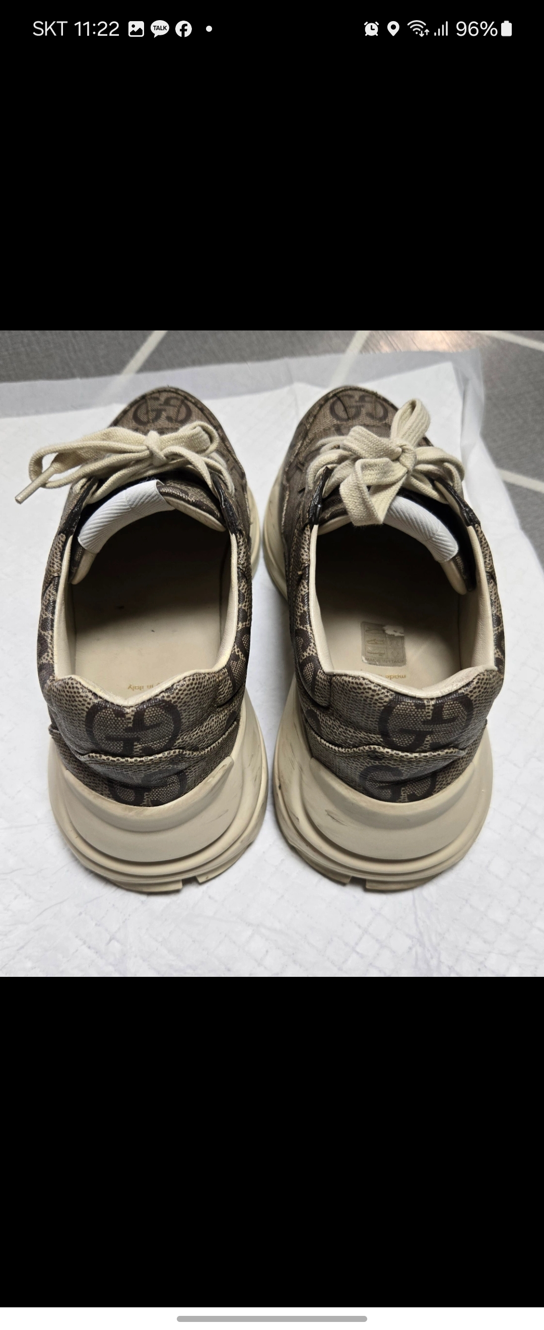 구찌 여성 GG로고 라이톤