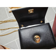 프라다 크로스백