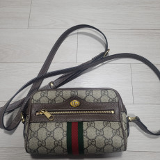 구찌 오피디아GG수프림 미니크로스백