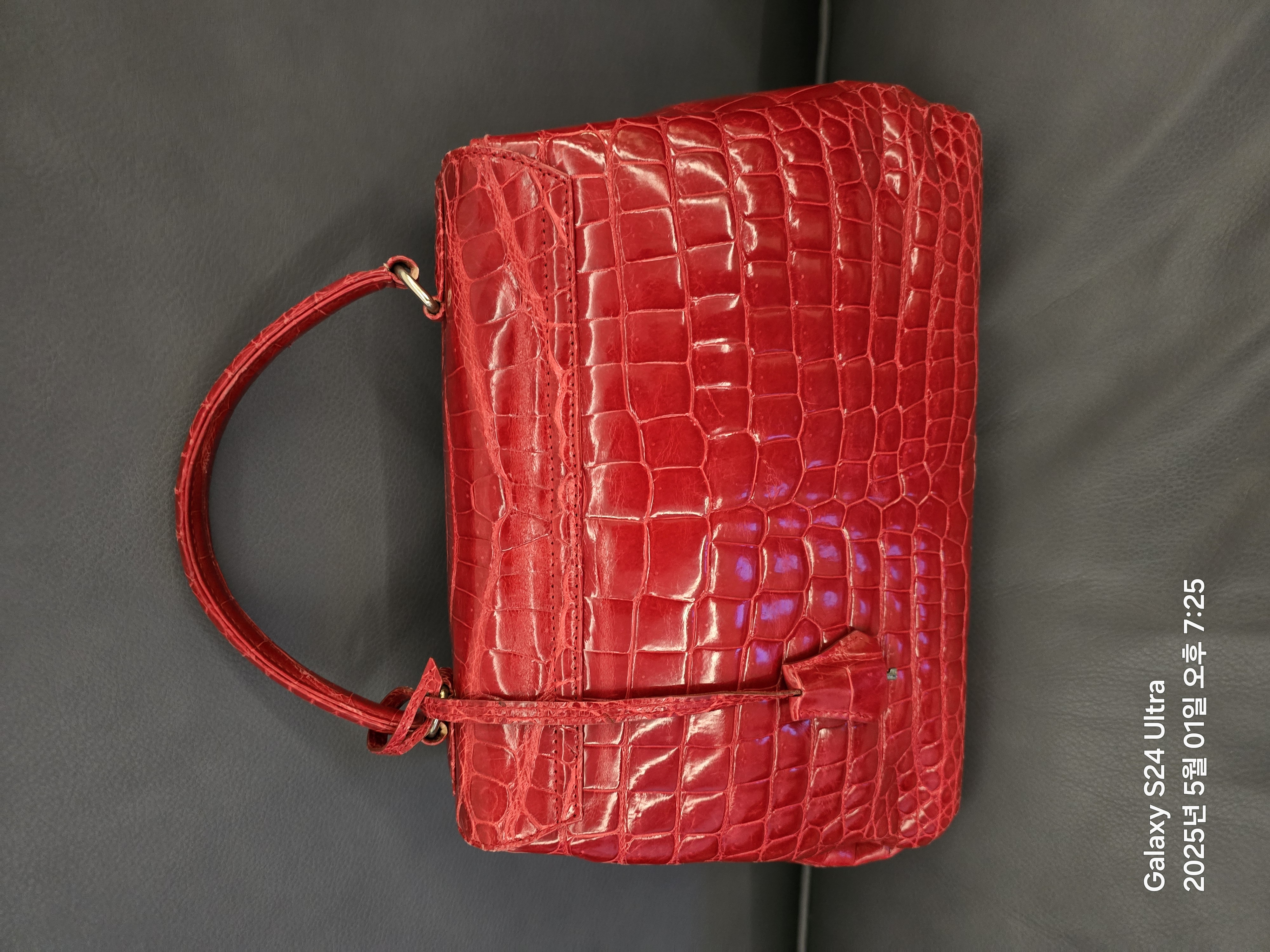 콜롬보 악어 가죽 토트백 레드
