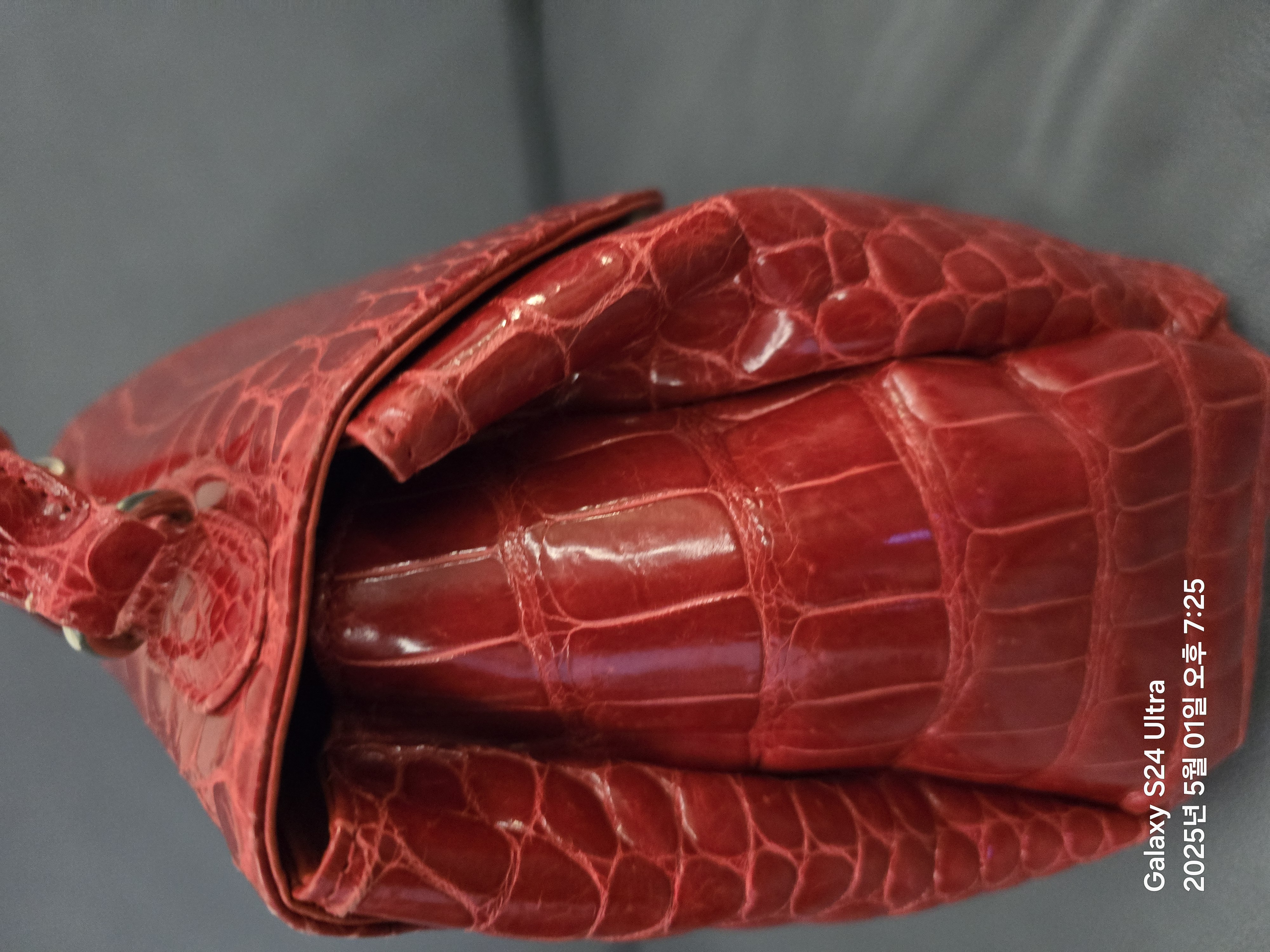 콜롬보 악어 가죽 토트백 레드