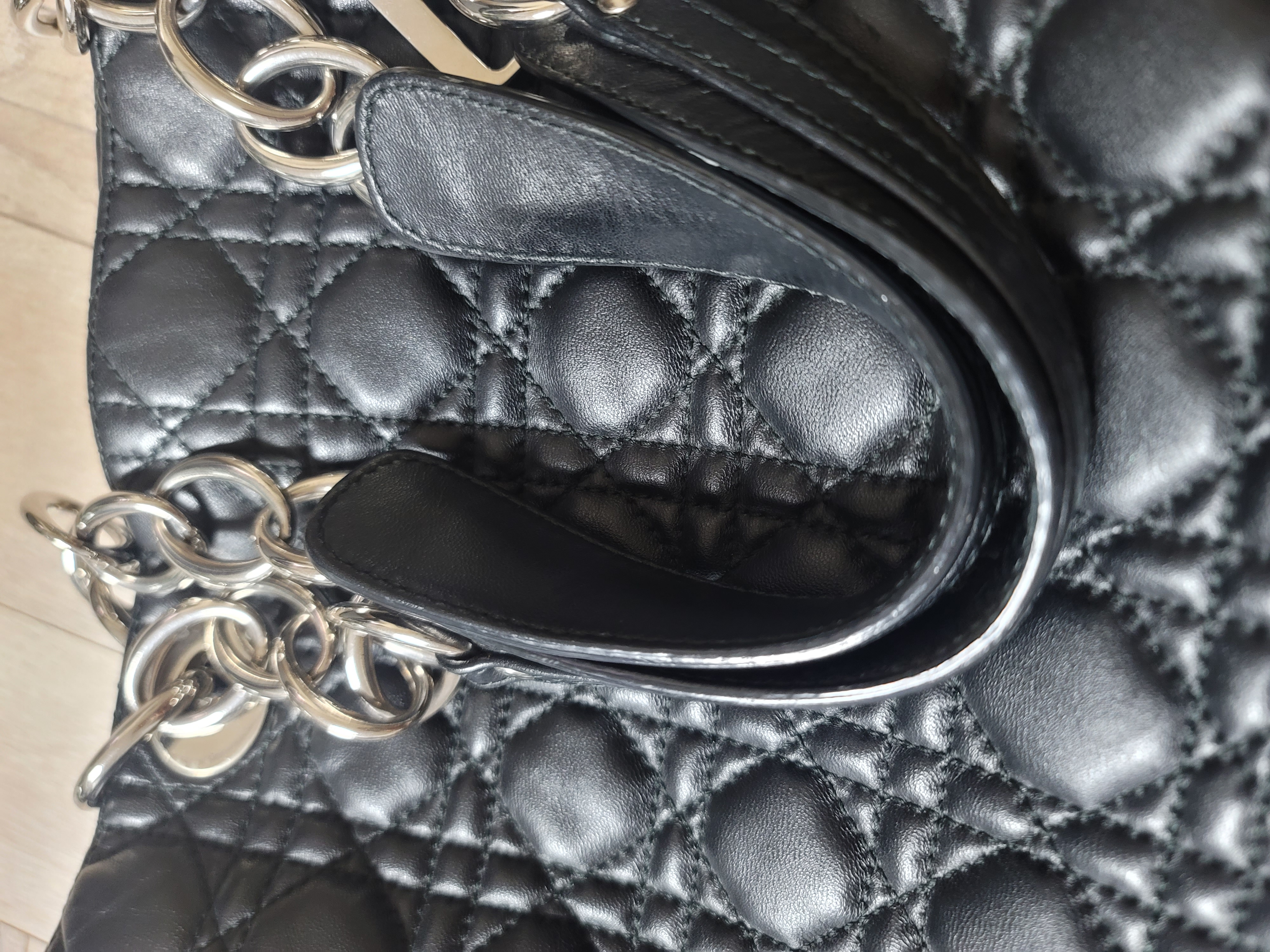 크리스챤디올솔더백