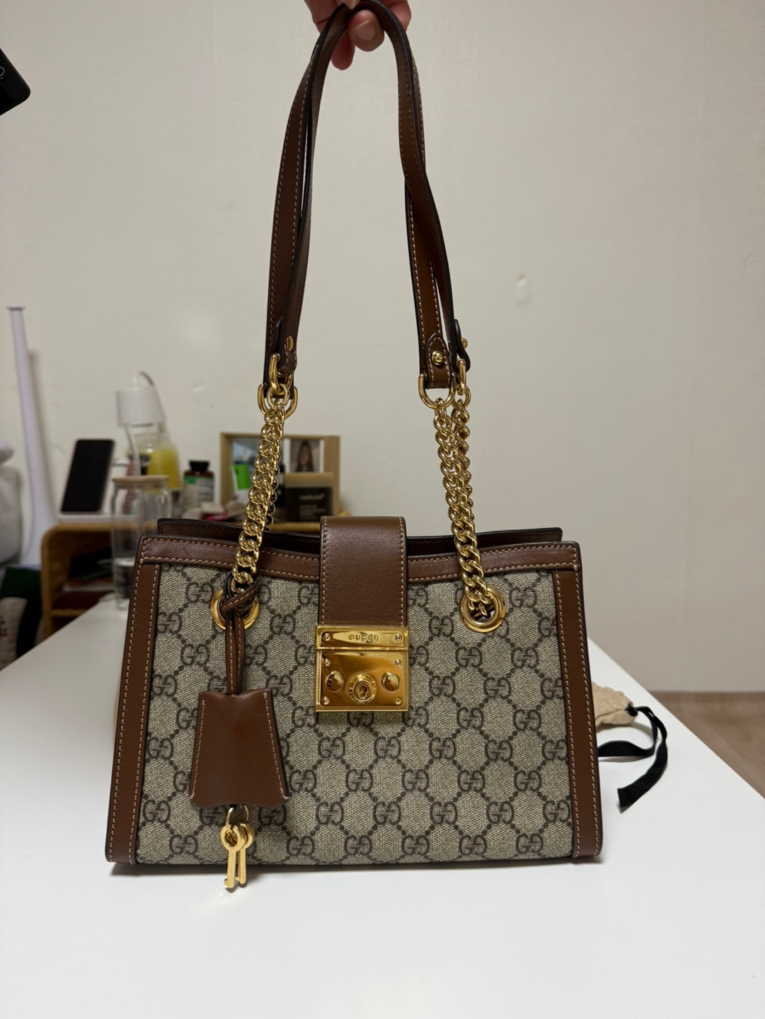 구찌 패드락 GG 스몰 숄더백