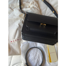 마르니 트렁크백