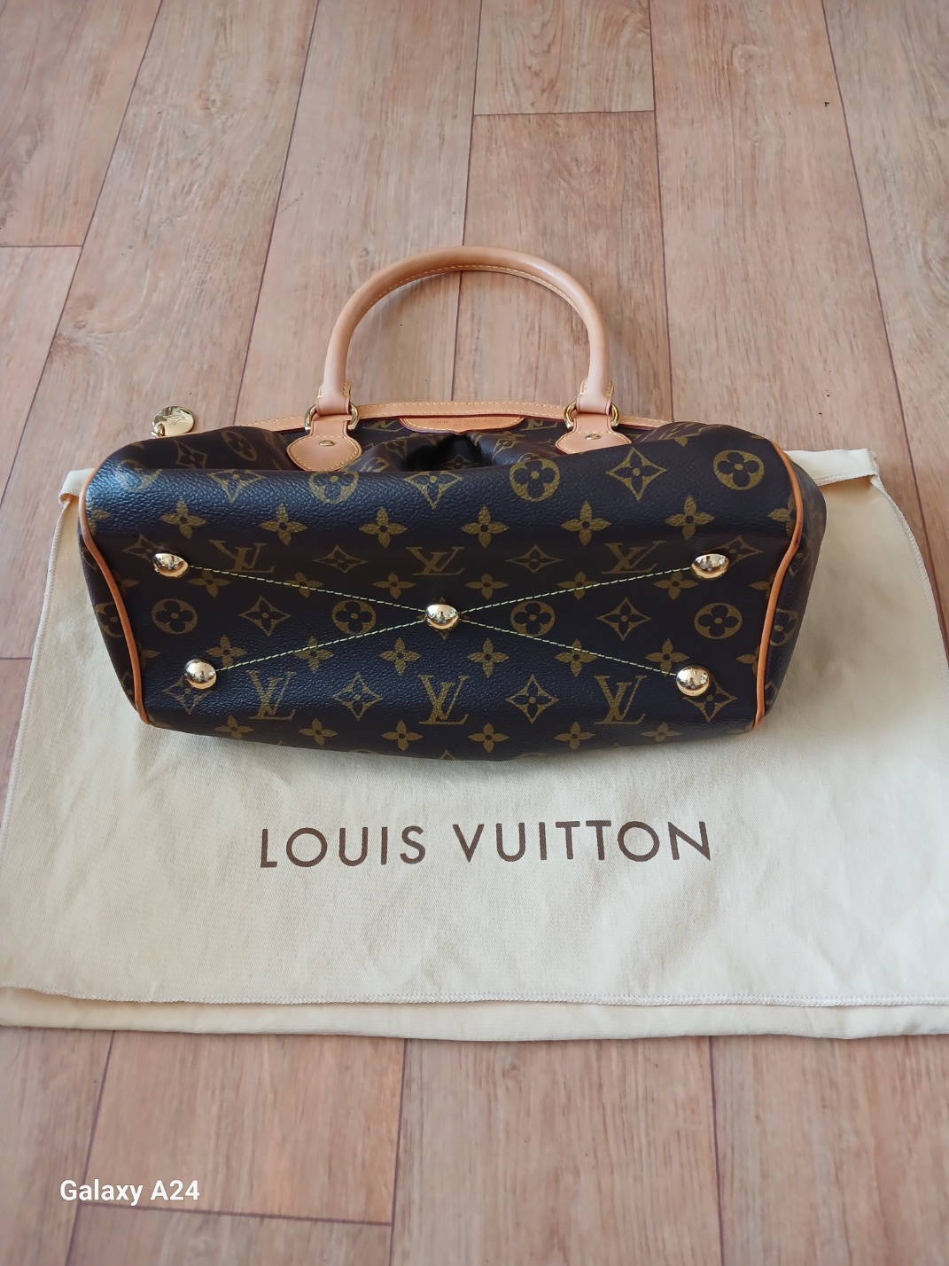 루이비통 티볼리 토트백 판매