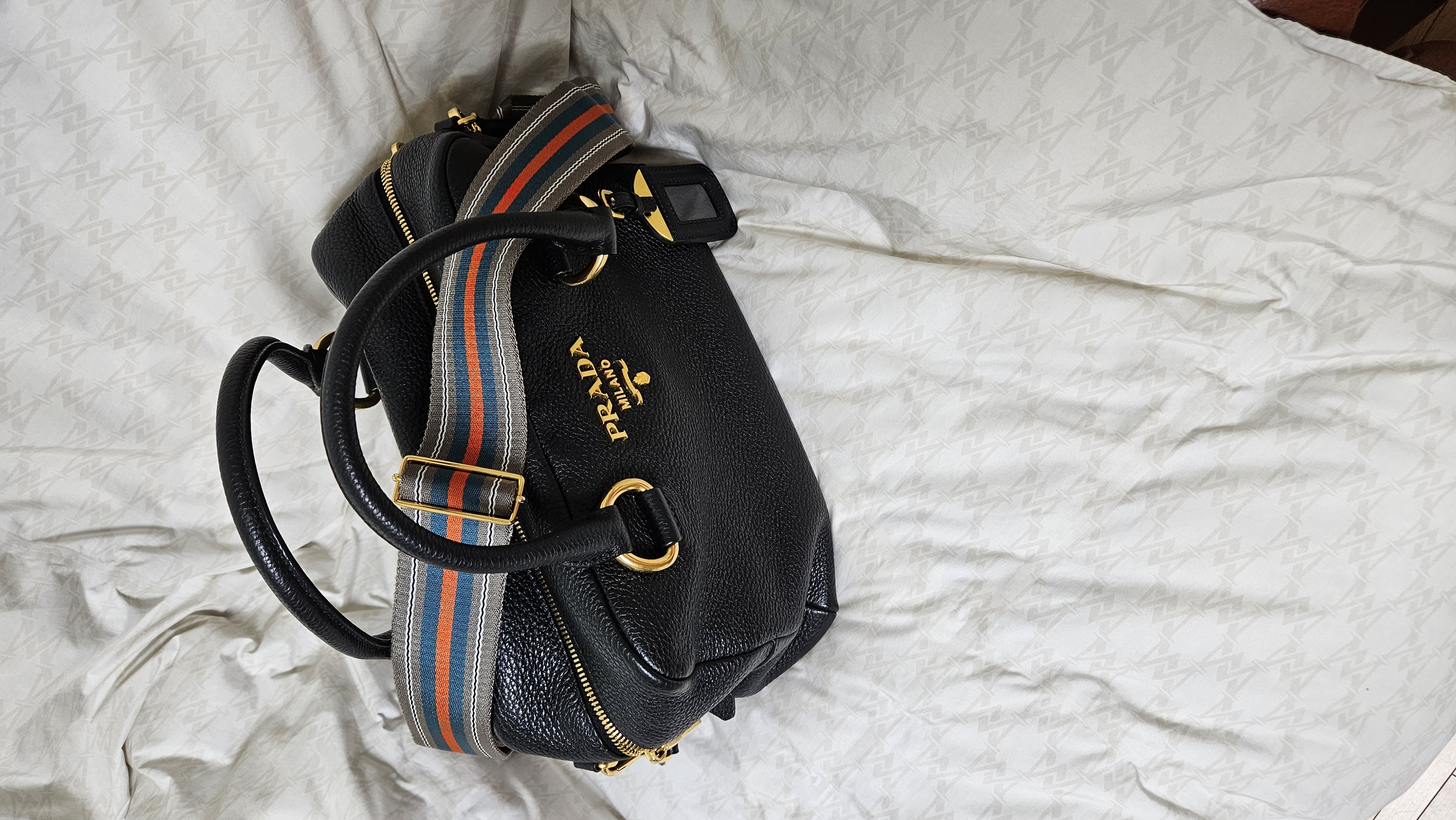 프라다 비텔로피닉스투웨이크로스백&토트백