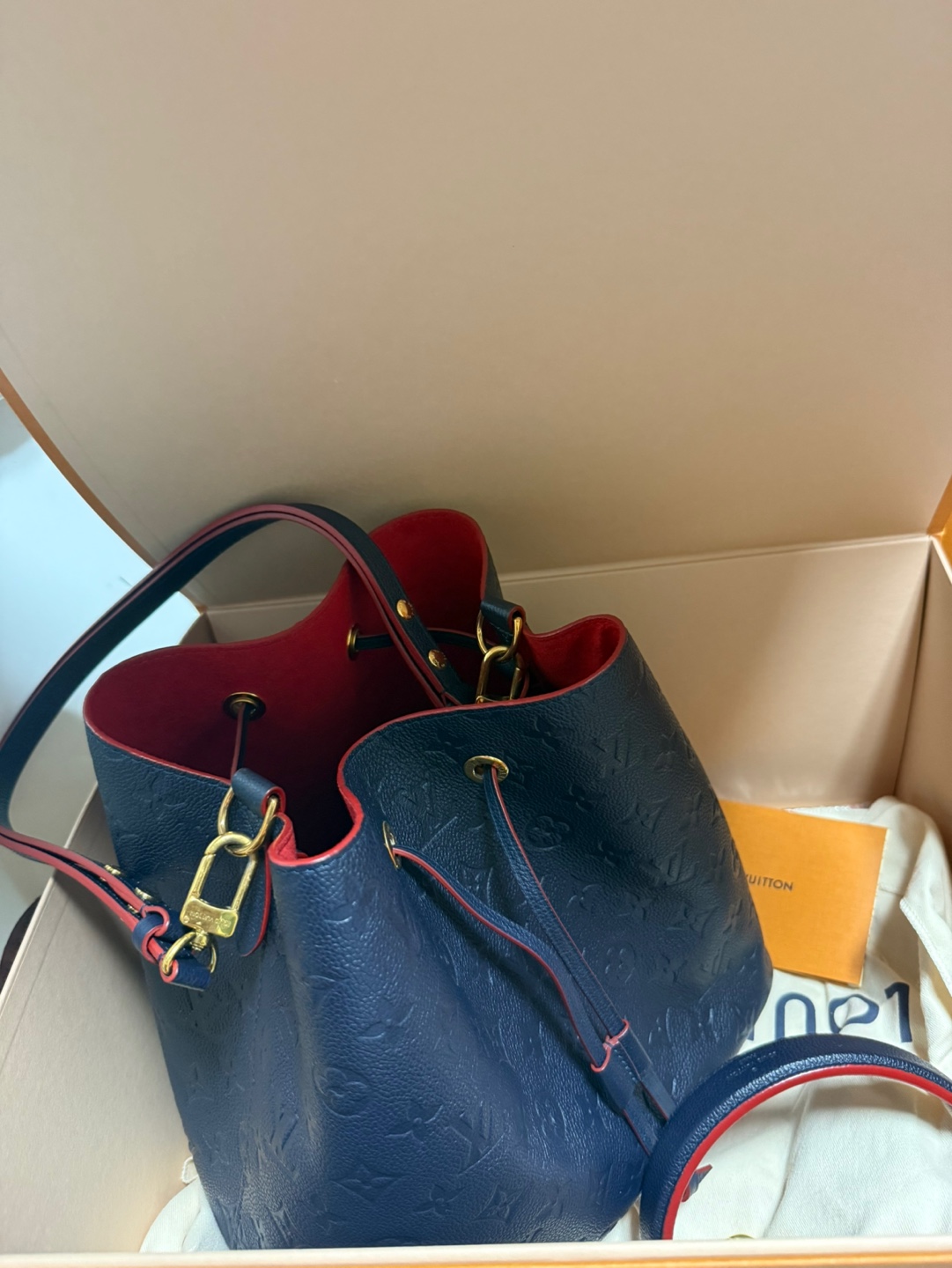 네오노에 팔아요