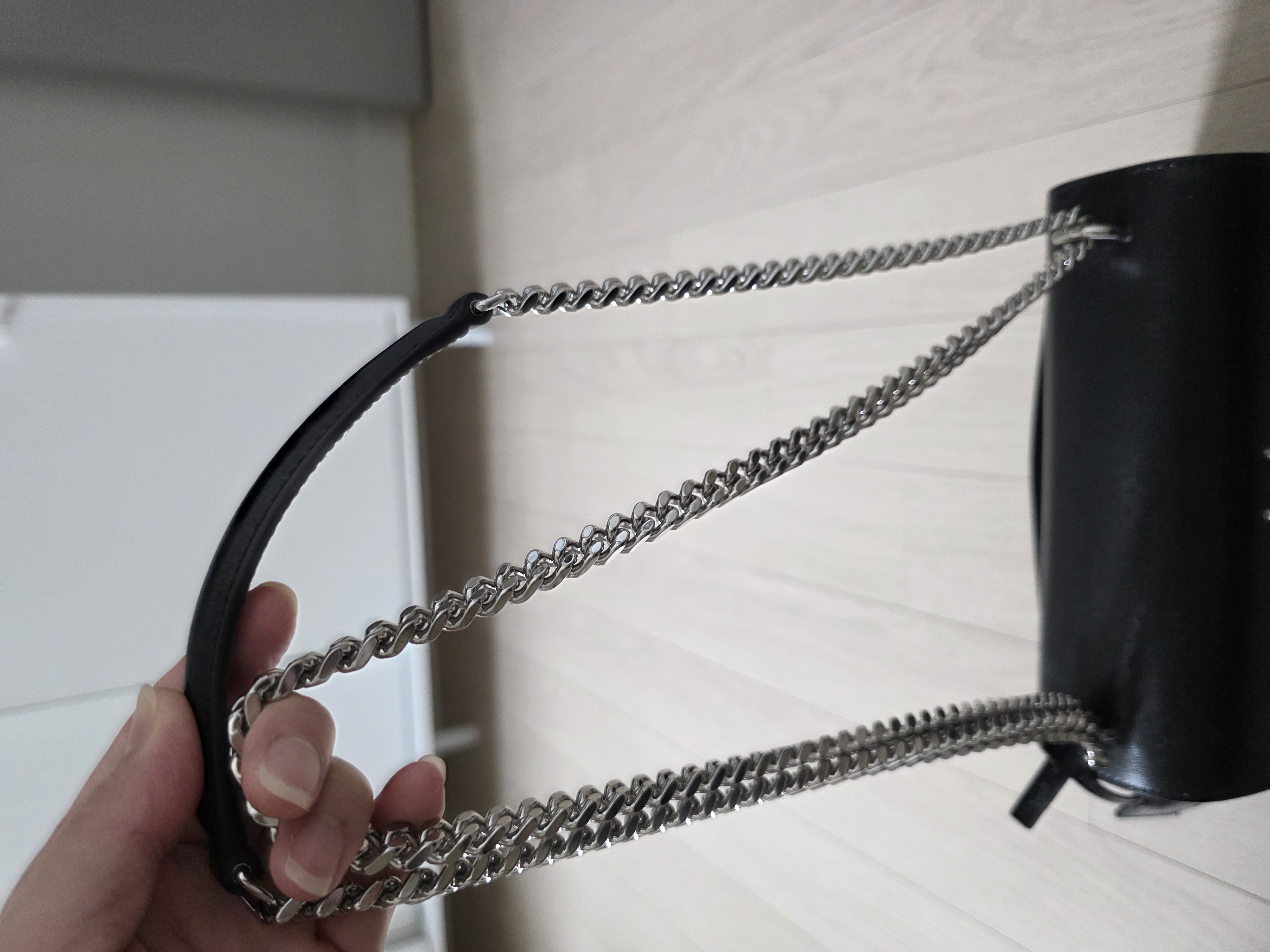 생로랑 가방 저렴히 팔아요