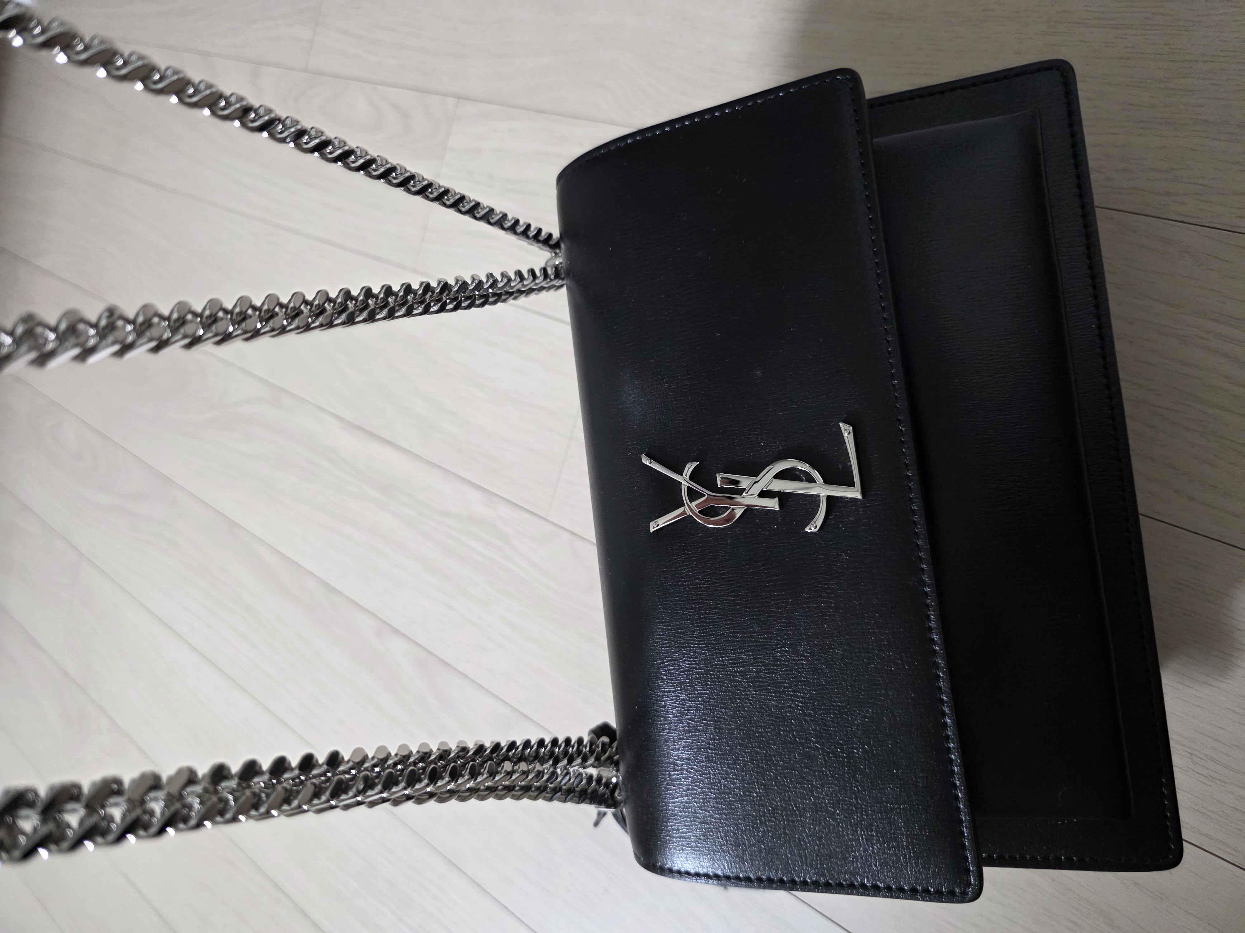 생로랑 가방 저렴히 팔아요