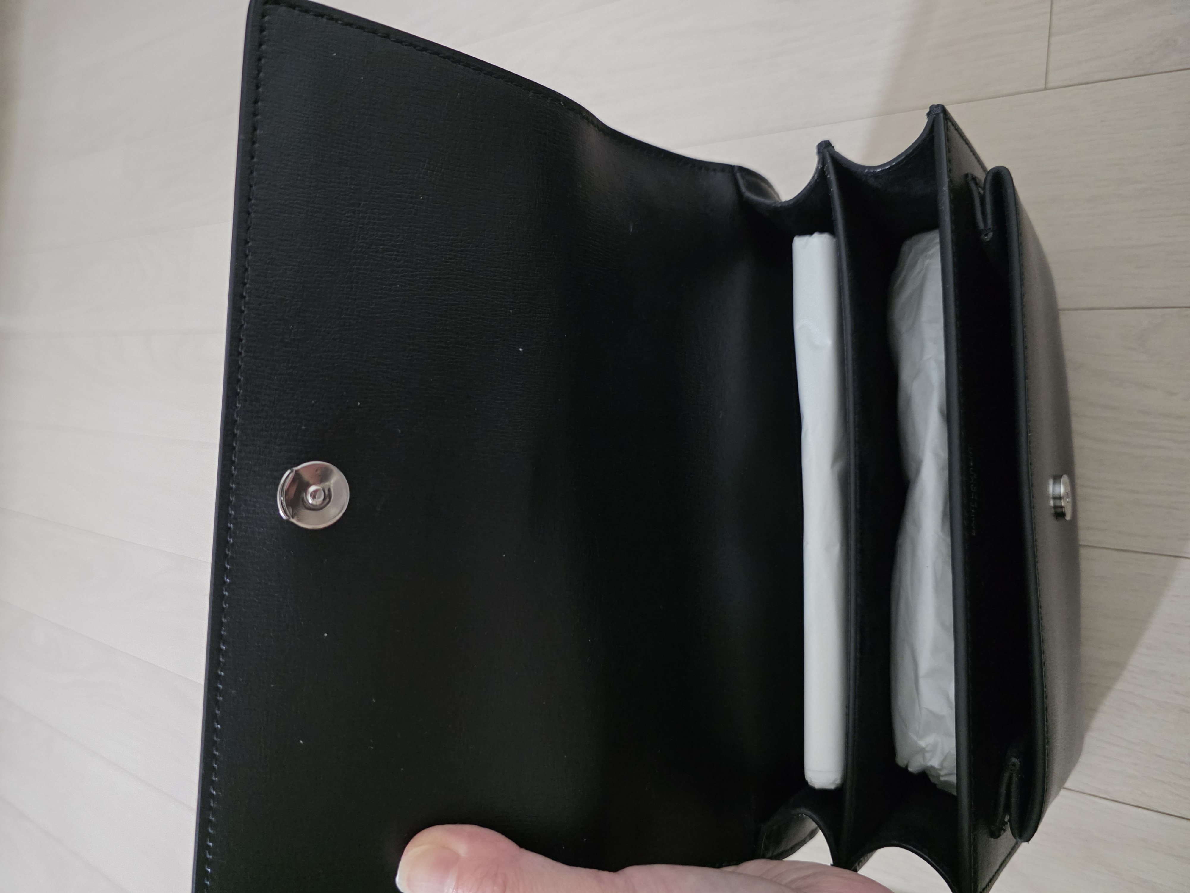 생로랑 가방 저렴히 팔아요