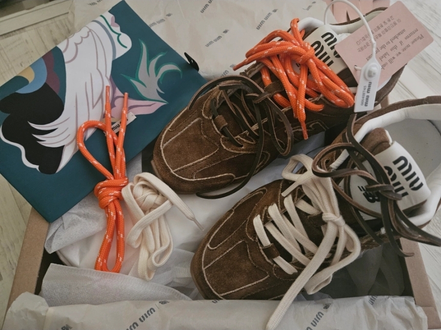 미우미우 × 뉴발란스 530