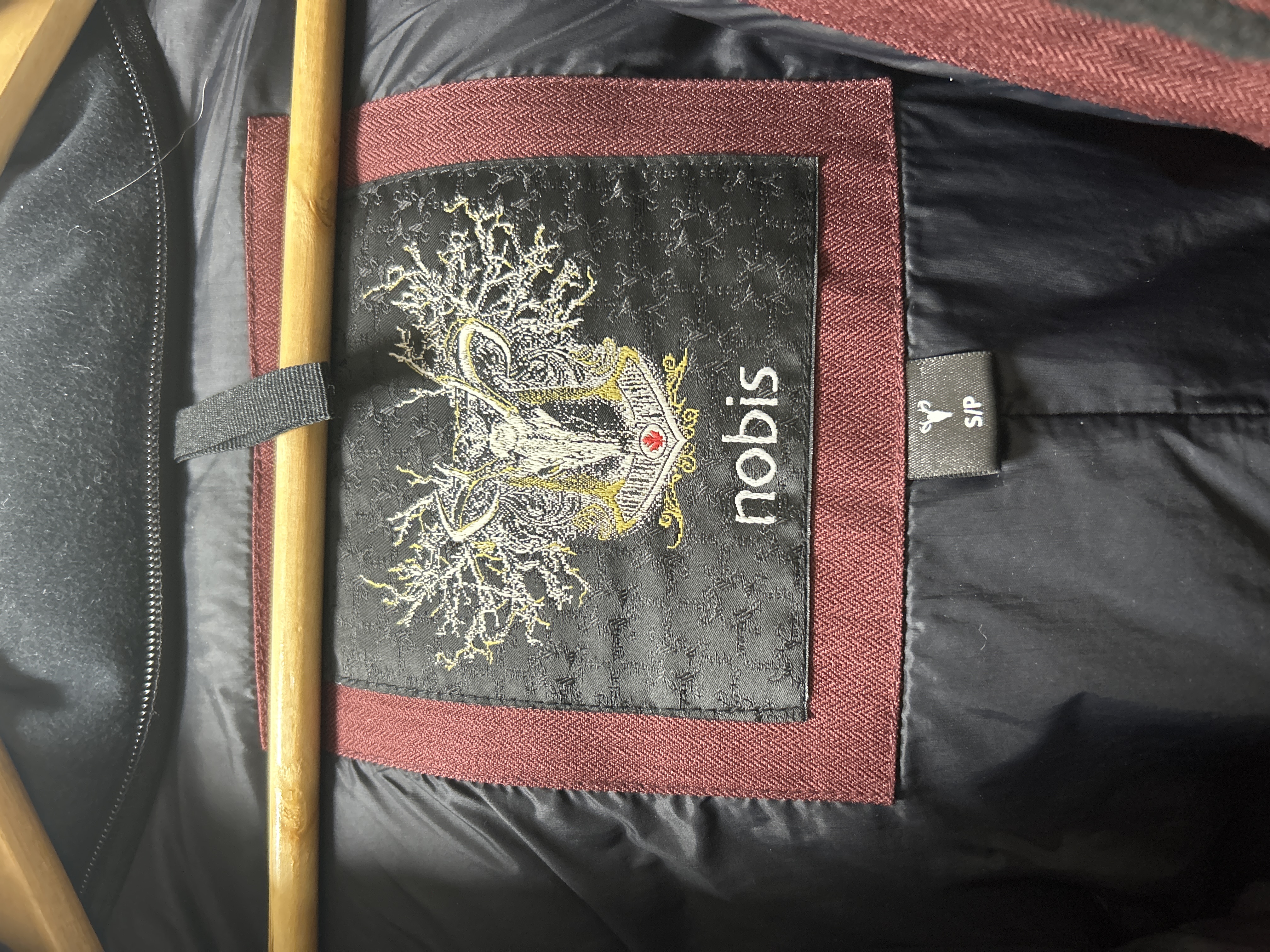 노비스 여성패딩 버건디 s